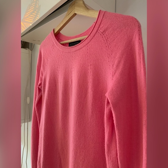 Banana Republic Pink Round Neck Sweater - Picture 2 of 11